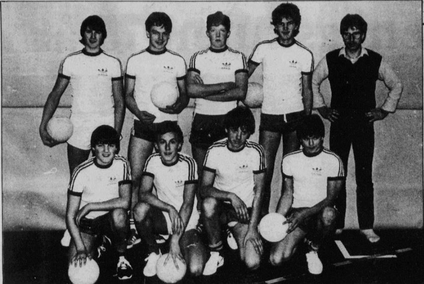 Gutelag 16 år Bergsøy volleyball 1983